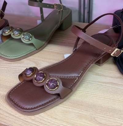 SANDÁLIA CAFÉ / LASER / ENFEITES / LINHA CONFORT