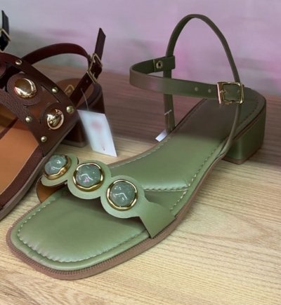 SANDÁLIA VERDE / LASER / PEDRAS / LINHA CONFORT / SALTINHO