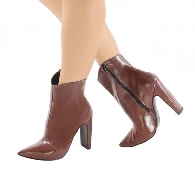 BOTA CARAMELO / SALTO APITO