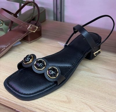 SANDÁLIA PRETA LASER / ENFEITES / LINHA CONFORT / SALTINHO