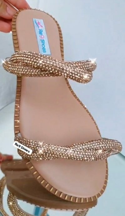 RASTEIRA NUDE STRASS / BICO REDONDO / VÁRIAS CORES