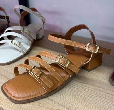 SANDÁLIA MEL / TIRAS FIVELA / LINHA CONFORT / SALTINHO